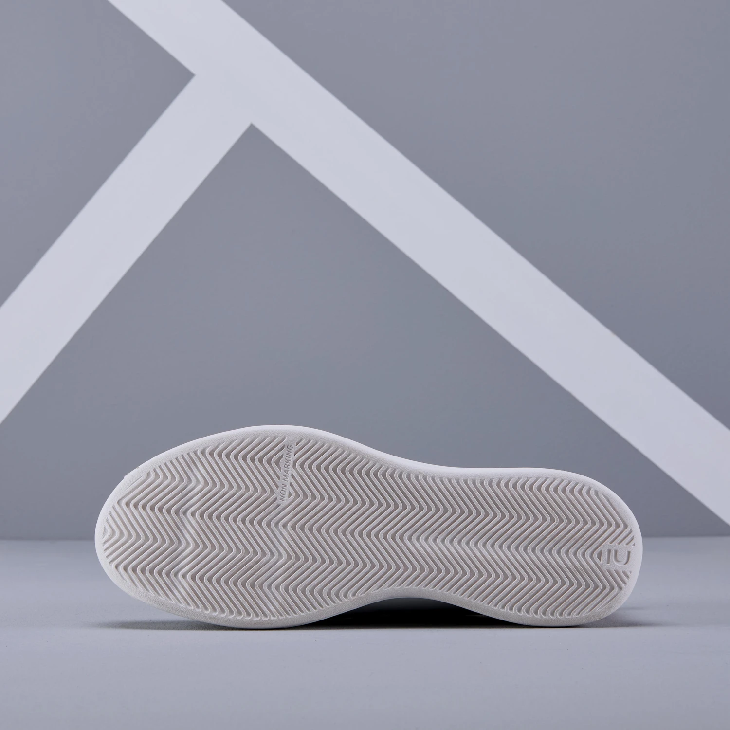 Artengo Women's Tennis Shoes TS 130 - Image 13