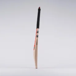 Ultimate Bat, Natural